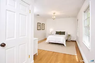142 Horseshoe Ln, Fairfield, CT 06824 - Photo 17
