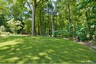 142 Horseshoe Lane, Fairfield, CT 06824 - Photo 25