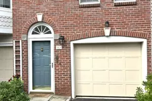82 Bywatyr Ln, Bridgeport, CT 06605 - Photo 3