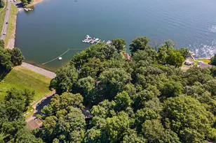 4 Beach Rd, Danbury, CT 06811 - Photo 33