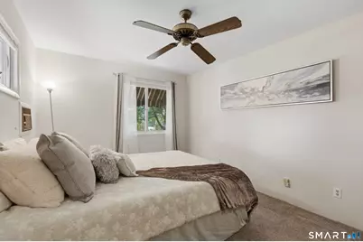 4 Beach Road, Danbury, CT 06811 - Photo 19