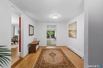 4 Beach Road, Danbury, CT 06811 - Photo 11