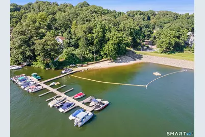 4 Beach Road, Danbury, CT 06811 - Photo 37