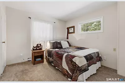 4 Beach Road, Danbury, CT 06811 - Photo 21