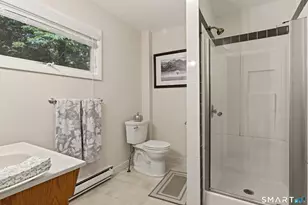 4 Beach Rd, Danbury, CT 06811 - Photo 23