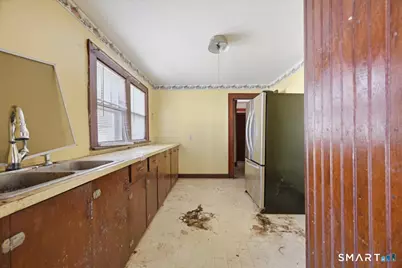 205 Crystal Avenue, New London, CT 06320 - Photo 17