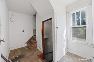 205 Crystal Ave, New London, CT 06320 - Photo 25