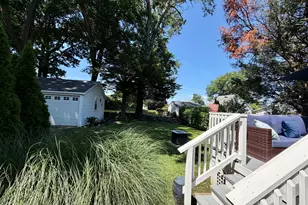 8 Anson St, Stratford, CT 06614 - Photo 27