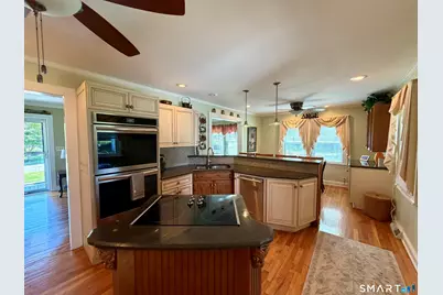 8 Anson Street, Stratford, CT 06614 - Photo 15