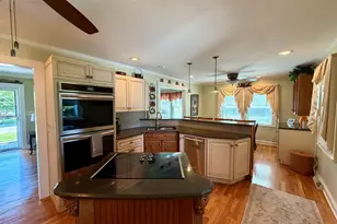 8 Anson St, Stratford, CT 06614 - Photo 15