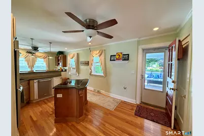 8 Anson Street, Stratford, CT 06614 - Photo 13