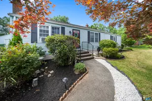 417 Mile Ln, Middletown, CT 06457 - Photo 3