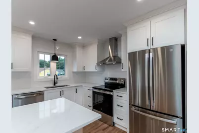 8 Anna Drive, Wallingford, CT 06492 - Photo 9