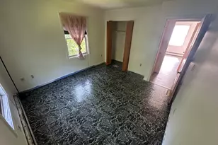 53 Vine St, Waterbury, CT 06704 - Photo 11