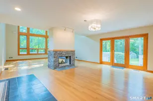 32 Horseshoe Ridge Rd, Newtown, CT 06482 - Photo 5