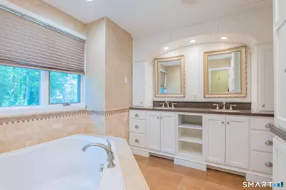 32 Horseshoe Ridge Road, Newtown, CT 06482 - Photo 21