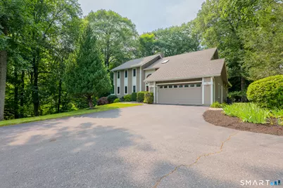 32 Horseshoe Ridge Road, Newtown, CT 06482 - Photo 3