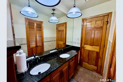 25 Greenfield Avenue, Waterbury, CT 06708 - Photo 11