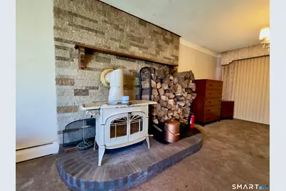 25 Greenfield Avenue, Waterbury, CT 06708 - Photo 9