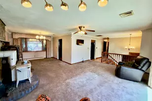 25 Greenfield Ave, Waterbury, CT 06708 - Photo 7