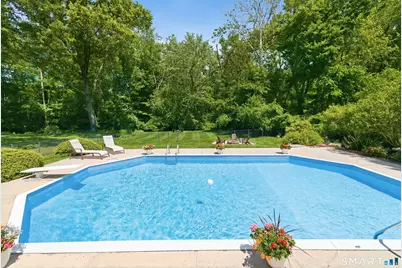 36 Willowbrook Road, West Hartford, CT 06107 - Photo 29
