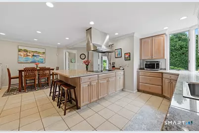 76 Winton Place, Stratford, CT 06614 - Photo 7