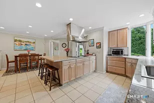 76 Winton Pl, Stratford, CT 06614 - Photo 7