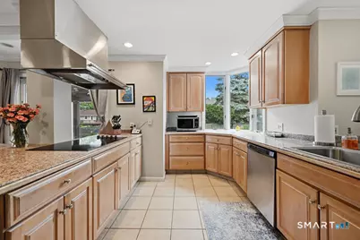 76 Winton Place, Stratford, CT 06614 - Photo 5