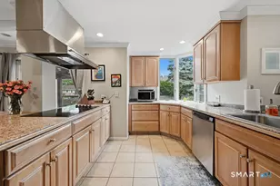 76 Winton Pl, Stratford, CT 06614 - Photo 5