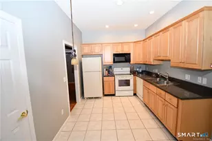 39 Ives St, Hamden, CT 06518 - Photo 9