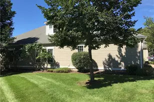 39 Ives St, Hamden, CT 06518 - Photo 3