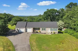 28 McNabola Ln, Wallingford, CT 06492 - Photo 5