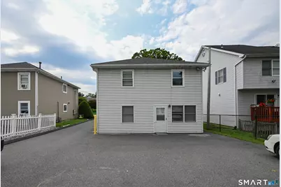 31 Cleveland Street, Danbury, CT 06810 - Photo 37