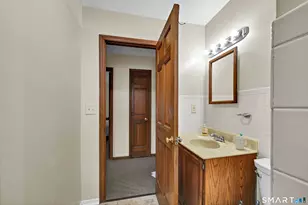 31 Cleveland St, Danbury, CT 06810 - Photo 13