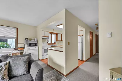 31 Cleveland Street, Danbury, CT 06810 - Photo 29