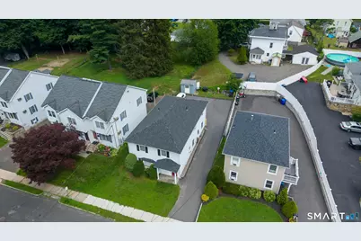 31 Cleveland Street, Danbury, CT 06810 - Photo 39