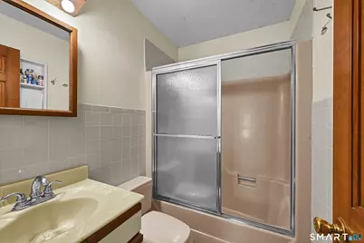 31 Cleveland Street, Danbury, CT 06810 - Photo 31