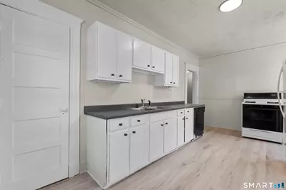 908 Main Street, Torrington, CT 06790 - Photo 9