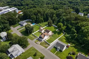 34 Lansing Ave, Trumbull, CT 06611 - Photo 37