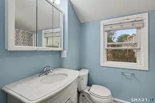 77 Round Hill Rd, Fairfield, CT 06824 - Photo 21