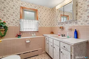 116 Campbell Rd, Trumbull, CT 06611 - Photo 31