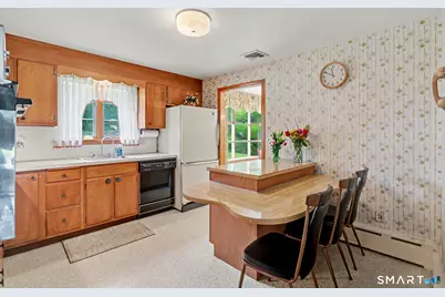 116 Campbell Road, Trumbull, CT 06611 - Photo 15