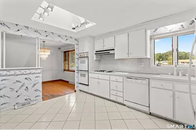 52 Grove Road, North Haven, CT 06473 - Photo 3