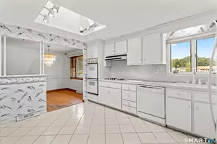 52 Grove Rd, North Haven, CT 06473 - Photo 3