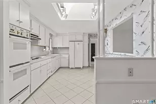 52 Grove Rd, North Haven, CT 06473 - Photo 5