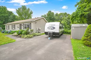 60 Rockledge Dr, Vernon, CT 06066 - Photo 3