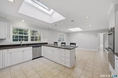18 Linda Lane, Darien, CT 06820 - Photo 23