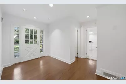 18 Linda Lane, Darien, CT 06820 - Photo 5
