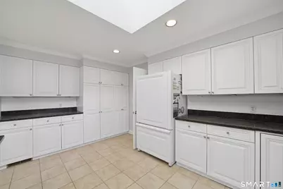 18 Linda Lane, Darien, CT 06820 - Photo 15
