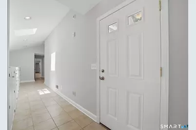 18 Linda Lane, Darien, CT 06820 - Photo 7